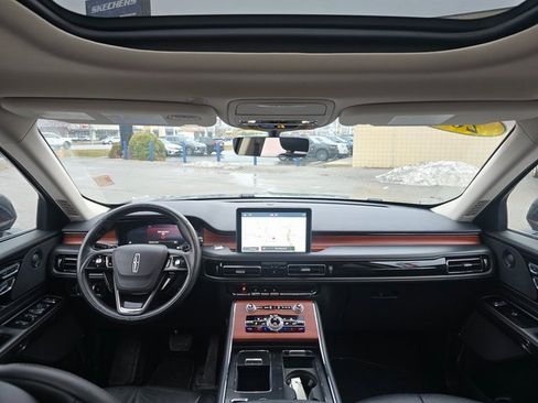 Used 2024 Lincoln Aviator Reserve image 16