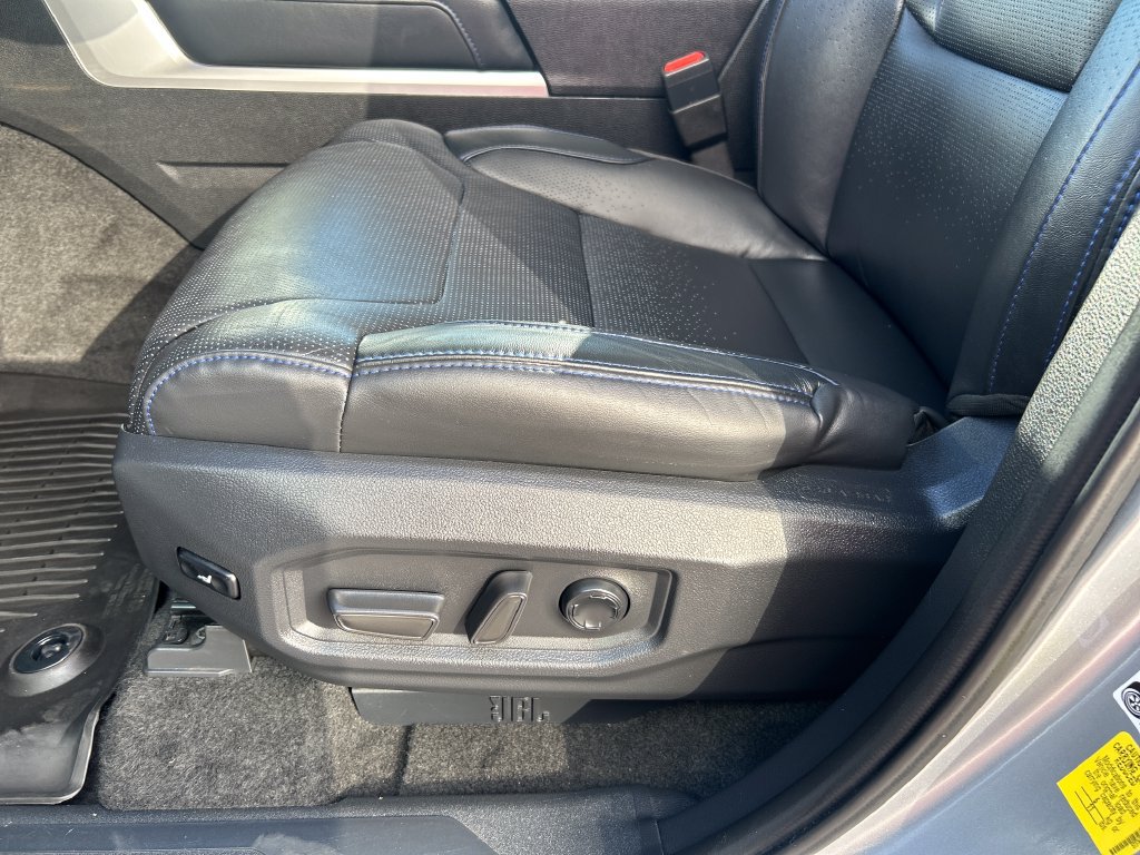 Used 2023 Toyota Tundra Platinum AWD/4WD image 32