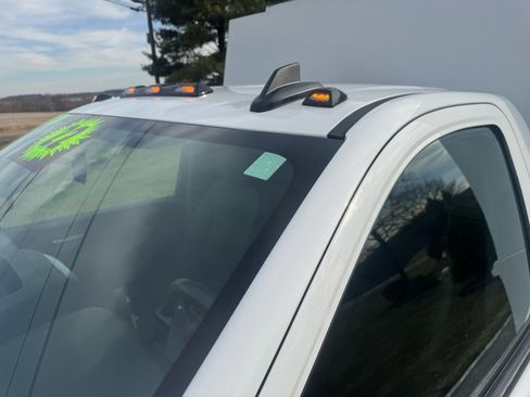 Used 2022 GMC Sierra 3500 Pro w/ Convenience Package image 26