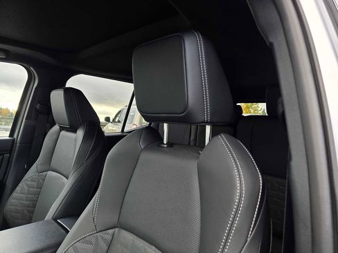 Certified 2025 Toyota 4Runner TRD Off-Road Premium image 25