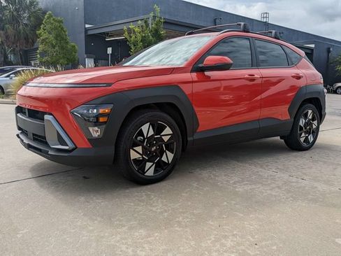 Used 2024 Hyundai Kona SEL w/ Convenience Package FWD image 10