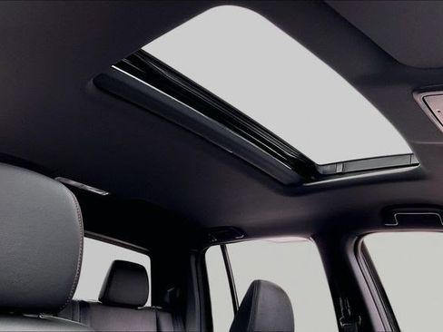Certified 2025 Honda Ridgeline Black Edition image 25