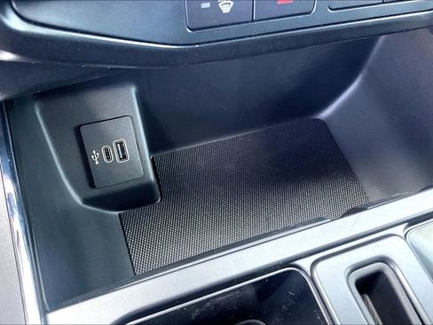New 2025 Ford F150 Lightning Flash AWD/4WD image 18