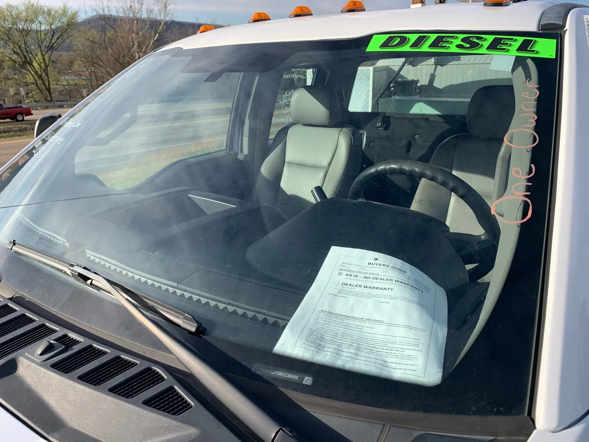 Used 2019 Ford F550 2WD SuperCab Super Duty image 3