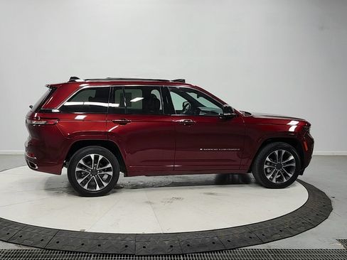 Used 2023 Jeep Grand Cherokee Overland AWD/4WD image 8