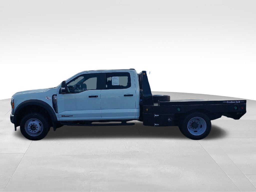 Used 2025 Ford F550 4x4 Crew Cab Super Duty image 2