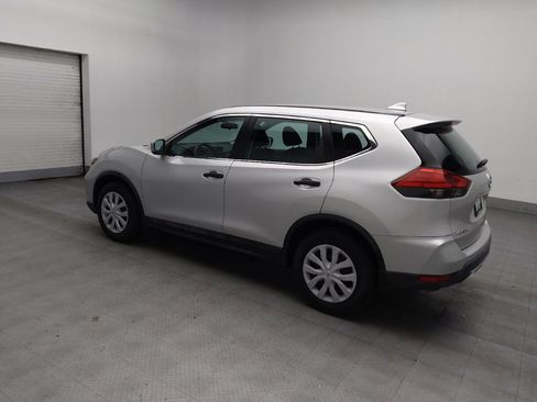 Used 2017 Nissan Rogue S image 3
