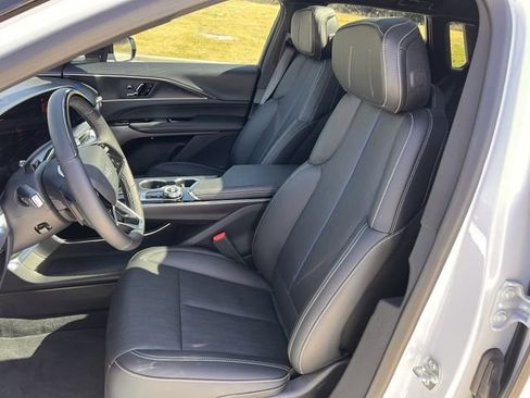 New 2026 Cadillac Lyriq Sport image 20