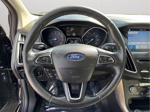 Used 2016 Ford Focus Titanium image 20