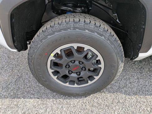 New 2026 Toyota Tacoma TRD Off-Road AWD/4WD image 25