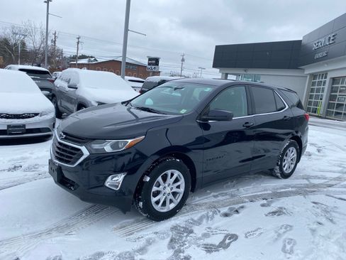 Used 2020 Chevrolet Equinox LT image 2