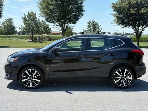 Used 2017 Nissan Rogue Sport SL w/ SL Premium Package AWD/4WD image 6