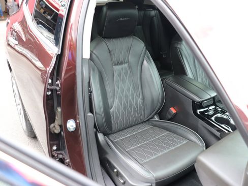 Used 2022 Buick Envision Avenir w/ Technology Package II image 14