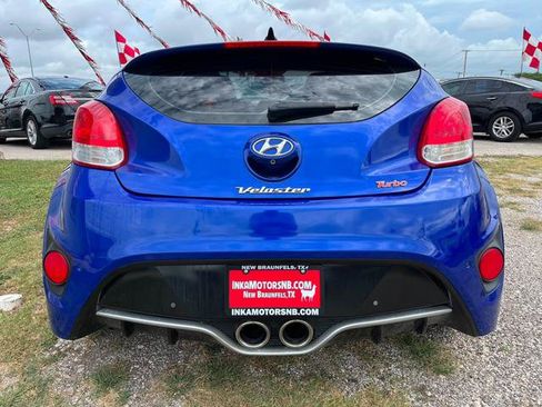 Used 2013 Hyundai Veloster Turbo w/ Ultimate Pkg FWD image 6