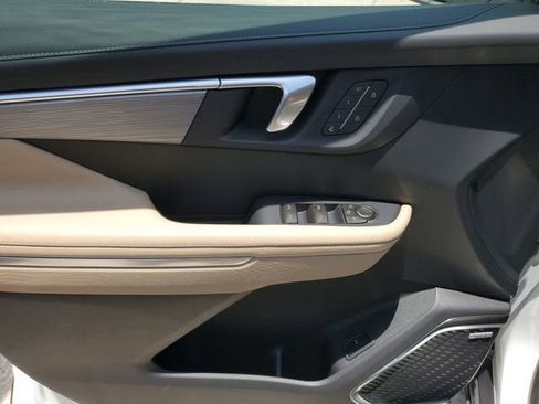 New 2026 Buick Enclave Preferred w/ Power Package FWD image 17
