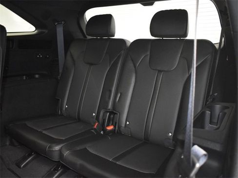 Certified 2025 Kia Sorento SX Prestige image 11