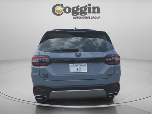 New 2026 Honda Pilot Touring image 4