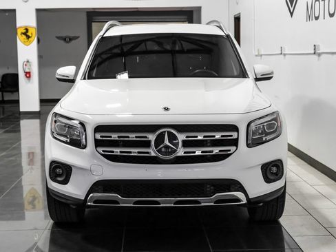 Used 2021 Mercedes-Benz GLB 250 w/ Premium Package image 6