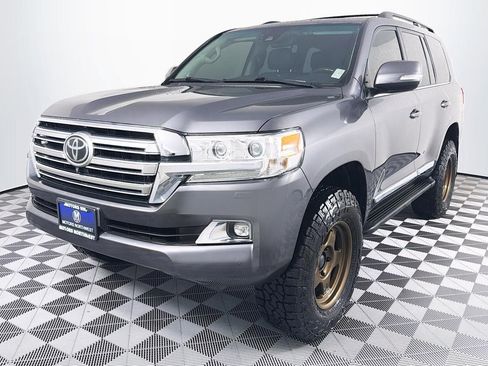 Used 2016 Toyota Land Cruiser AWD/4WD image 5