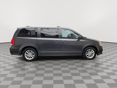 Used 2020 Dodge Grand Caravan SXT FWD image 33