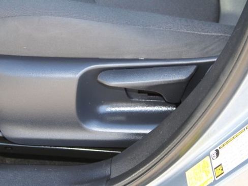 Used 2022 Toyota Corolla LE image 30