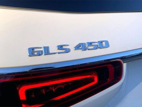 Certified 2022 Mercedes-Benz GLS 450 4MATIC image 8
