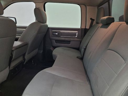 Used 2017 RAM 1500 Classic SLT image 18