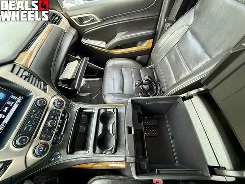 Used 2017 GMC Yukon XL Denali w/ Open Road Package AWD/4WD image 24