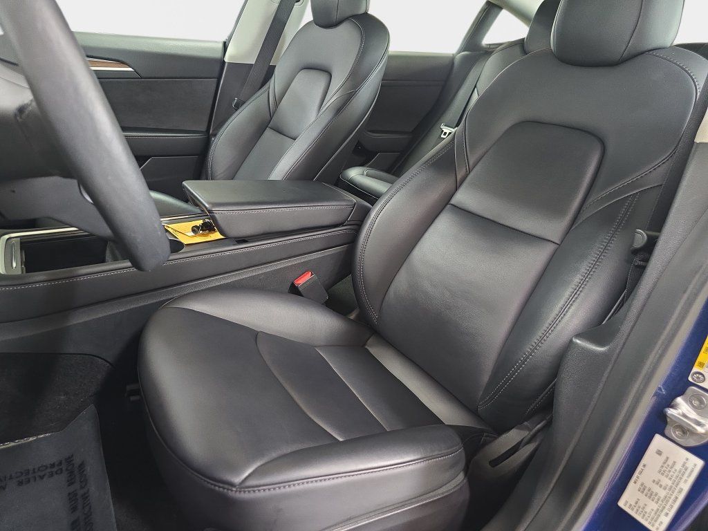 Used 2022 Tesla Model 3 Long Range AWD/4WD image 17