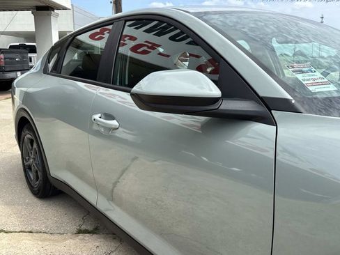 Used 2025 Kia K4 FWD image 16