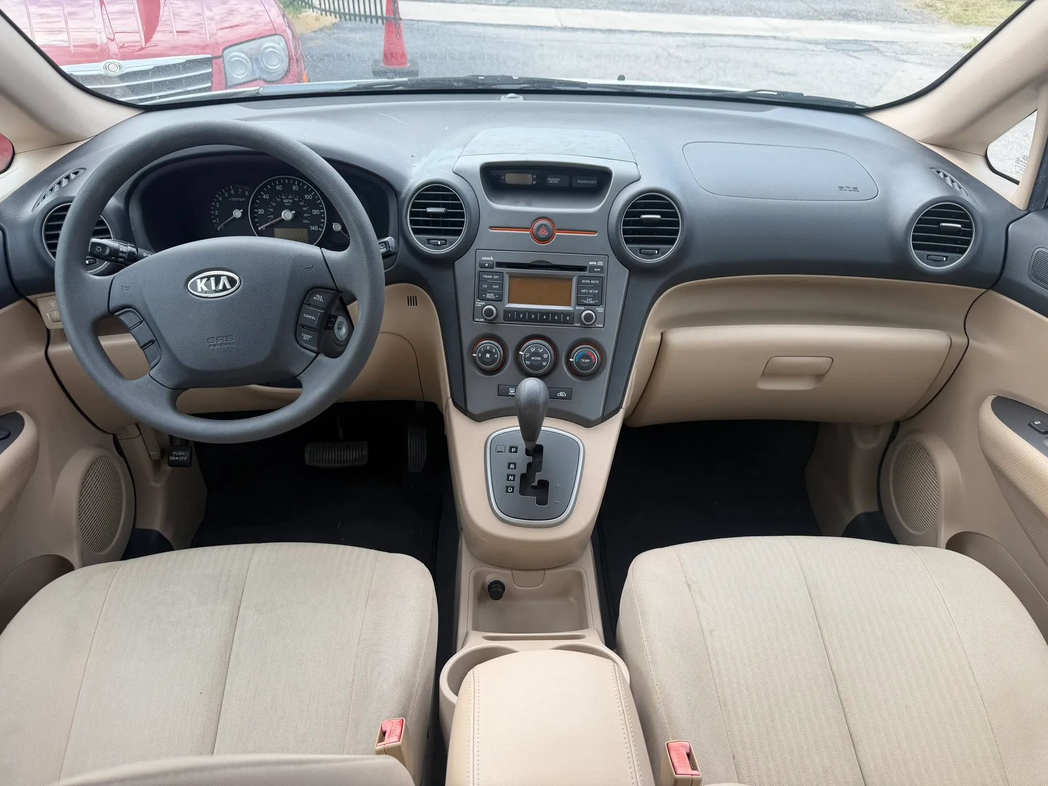 Used 2009 Kia Rondo LX FWD image 7