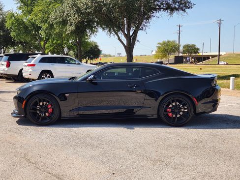 Used 2023 Chevrolet Camaro LT w/ RS Package RWD image 3