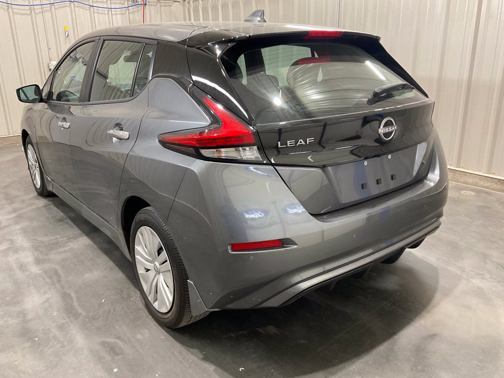 Used 2025 Nissan Leaf S FWD image 19