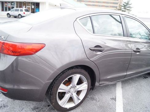Used 2013 Acura ILX w/ Technology Package image 11