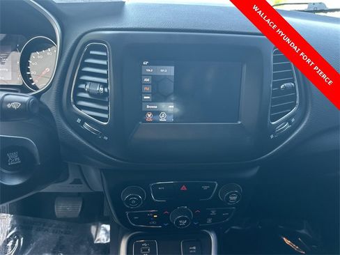 Used 2020 Jeep Compass Latitude image 20