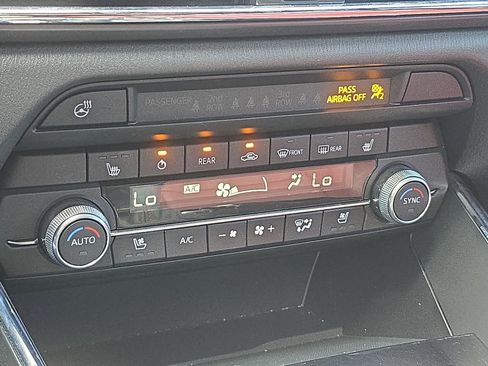 Used 2023 MAZDA CX-9 Carbon Edition image 22