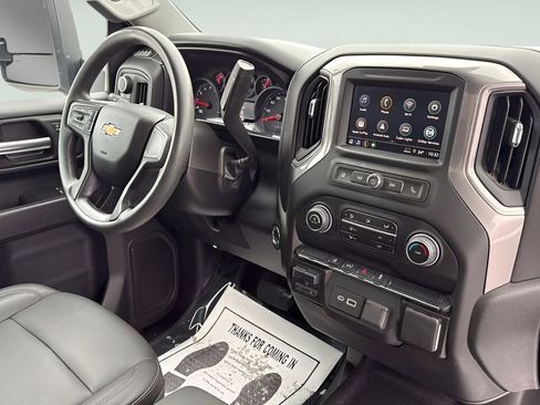Used 2025 Chevrolet Silverado 2500 W/T w/ WT Convenience Package AWD/4WD image 15