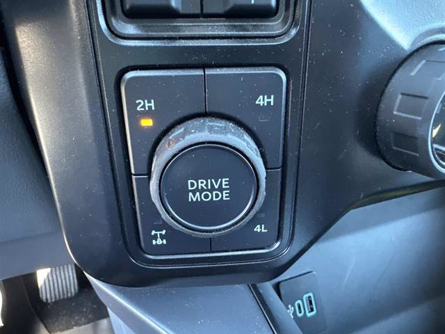 Used 2025 Ford F350 XLT w/ Black Appearance Package AWD/4WD image 16