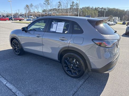 Used 2025 Honda HR-V Sport image 8