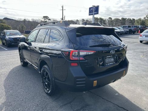 Used 2025 Subaru Outback Wilderness AWD/4WD image 5