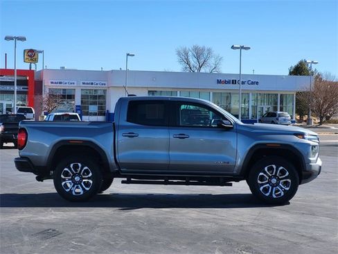 Used 2023 GMC Canyon AT4 w/ AT4 Premium Package image 4