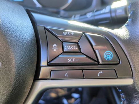 Used 2023 Nissan Leaf SV Plus image 19