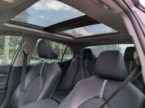 Used 2019 Toyota Camry XSE FWD image 20