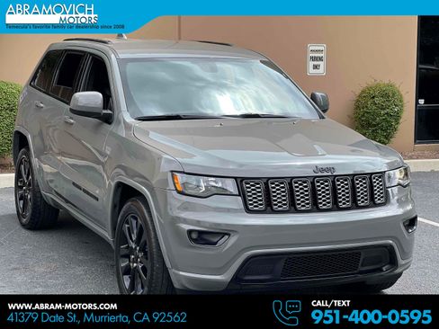 Used 2022 Jeep Grand Cherokee Laredo X RWD image 1