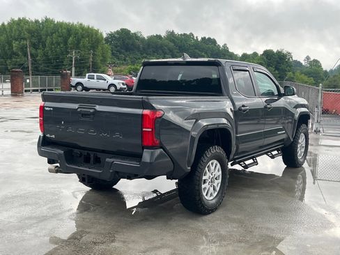 Used 2024 Toyota Tacoma SR5 AWD/4WD image 3