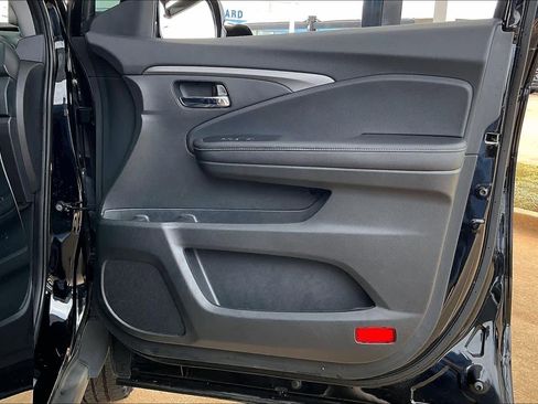 Used 2023 Honda Ridgeline Sport image 21