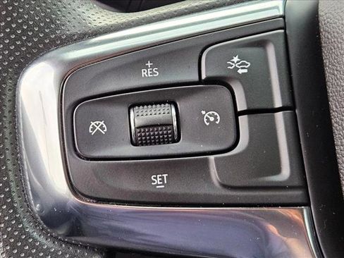 Used 2025 Chevrolet Blazer LT image 13