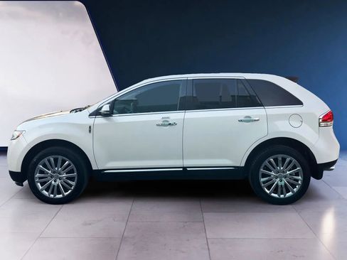 Used 2015 Lincoln MKX FWD w/ Equipment Group 102A image 2