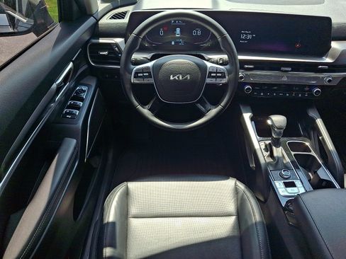 Used 2023 Kia Telluride LX AWD/4WD image 10