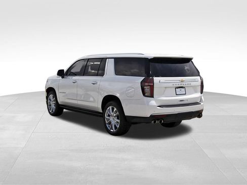 Used 2021 Chevrolet Suburban High Country w/ Premium Package AWD/4WD image 3